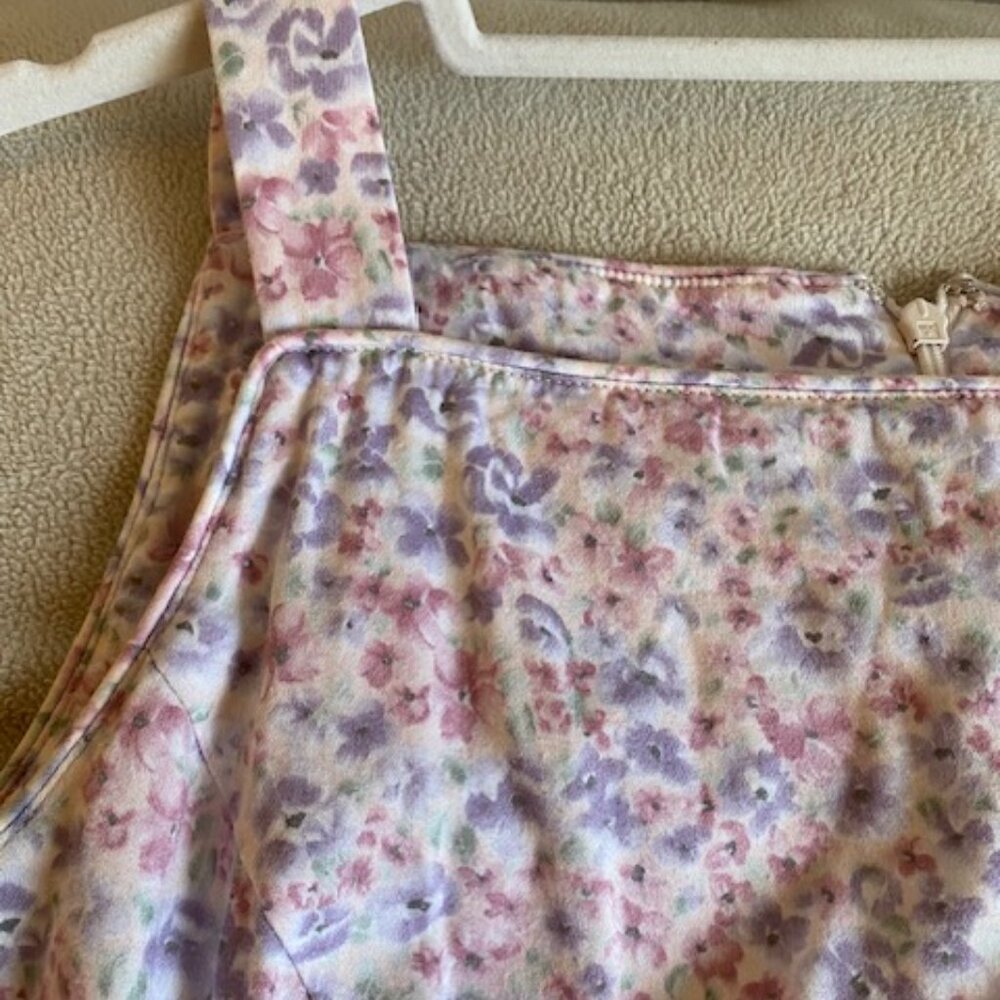 Dress - Picture 4 of 5